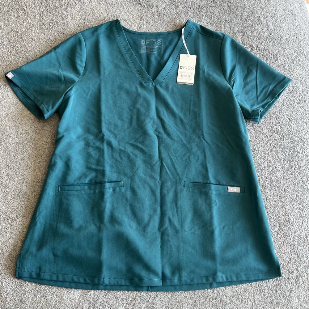 NWT Figs Casma scrub top size Large Caribbean color